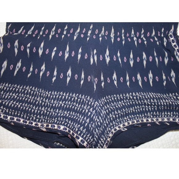 Joie Small Navy Blue Silk Printed Shorts - Picture 2 of 4